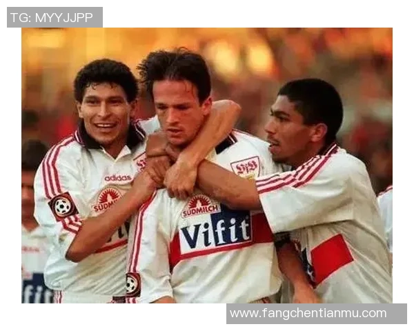 足球场上的小巨人们:那些曾被嘲笑个头矮却逆袭成传奇的球星 足球场上的小巨人们:那些曾被嘲笑个头矮却逆袭成传奇的球星