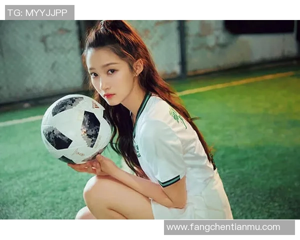 找出最出名的女足球明星是谁？